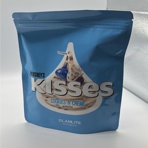 Glamlite: Hershey’s Cookies N Creme Palette